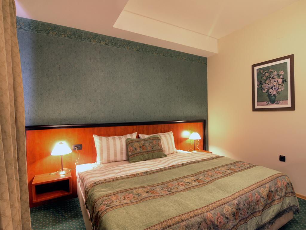 Hotel Monako & Fish Restaurant Skopje Room photo